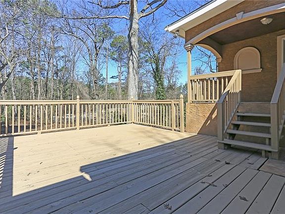 4th image of 4950 Crowe Dr SE