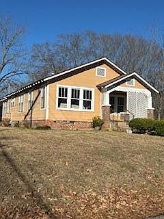 1st image of 1701 E 3rd St