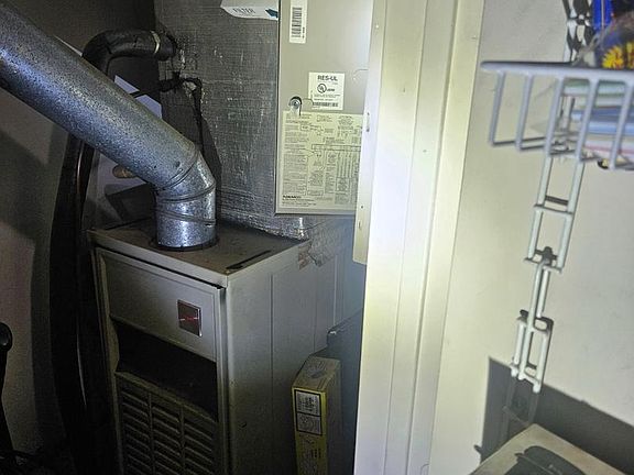 5th image of 55-7 Holly Dr