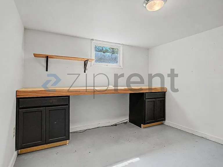 226 NE 157th Ave — Photo 19