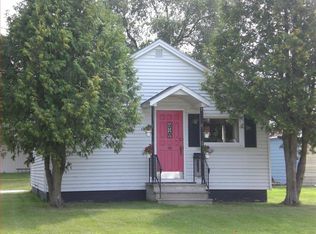 1601 24th Ave, Menominee, MI 49858