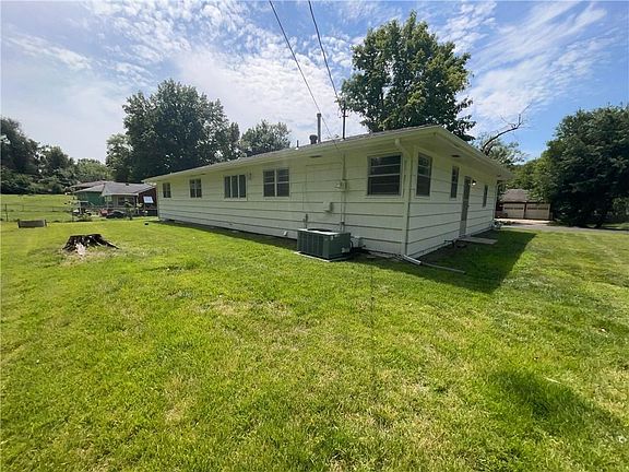 5th image of 2537 N 46th Ter