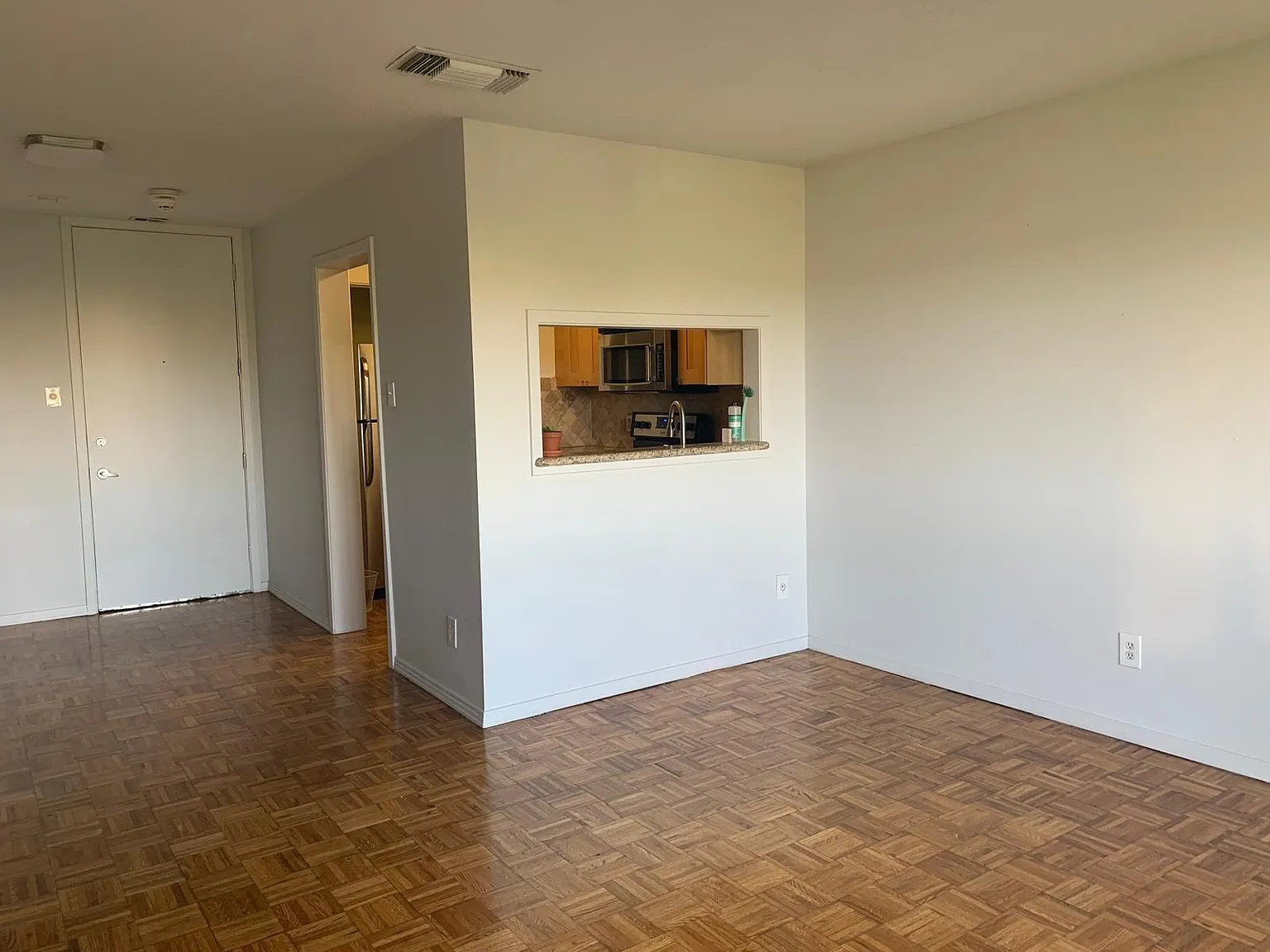 1 bed, 630 sqft, $1,400 — Photo 3