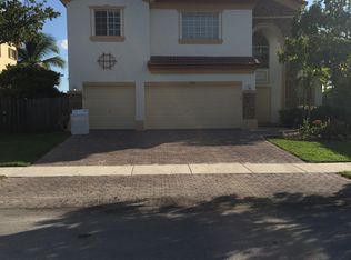 9400 SW 222nd Ln, Cutler Bay, FL 33190