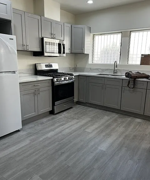 5552 Barton Ave — Photo 4