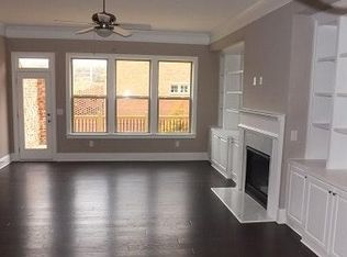 403 Alderwood St, Sandy Springs, GA 30328