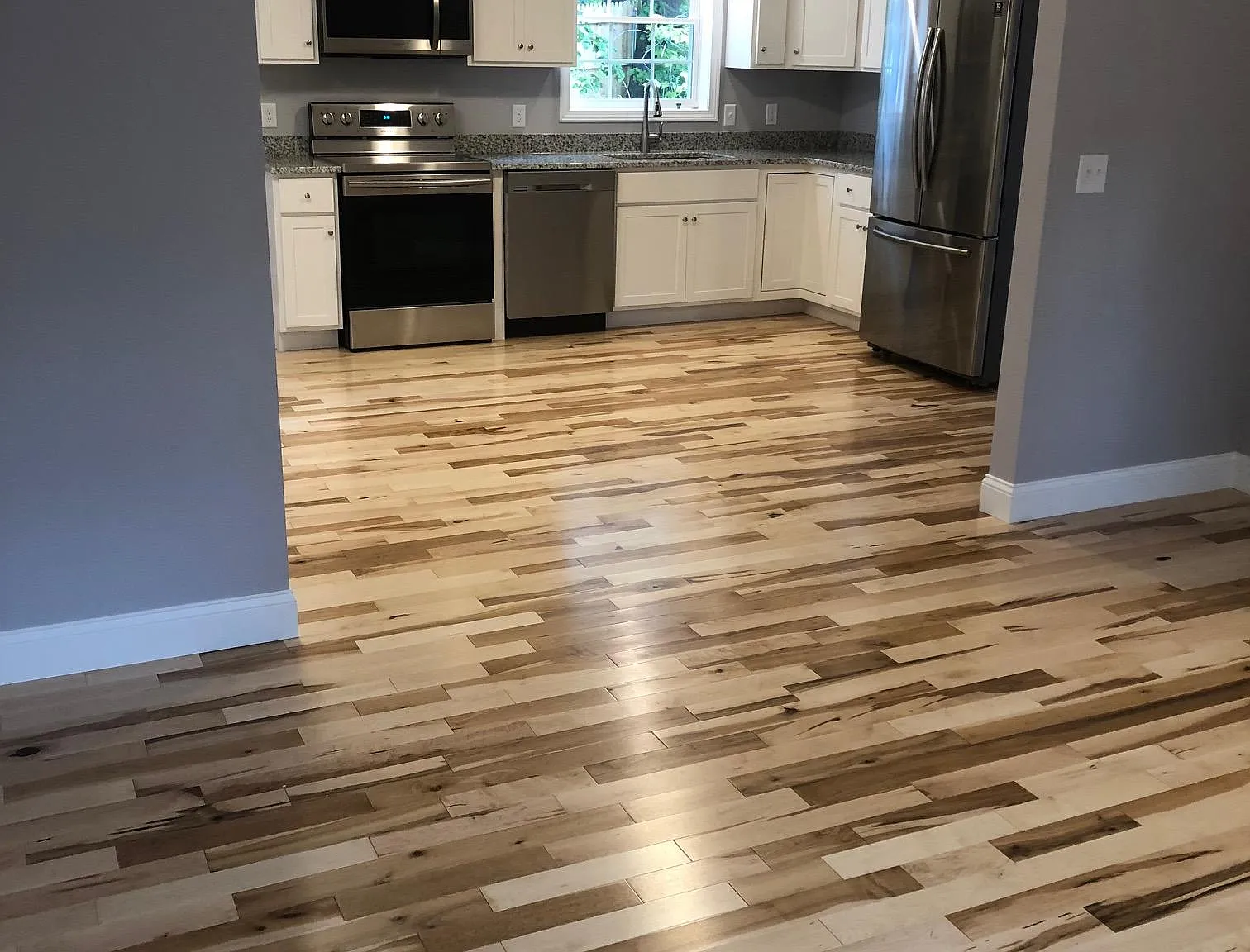 3 bed, 1.5 bath, 1352 sqft, $2,900 — Photo 4