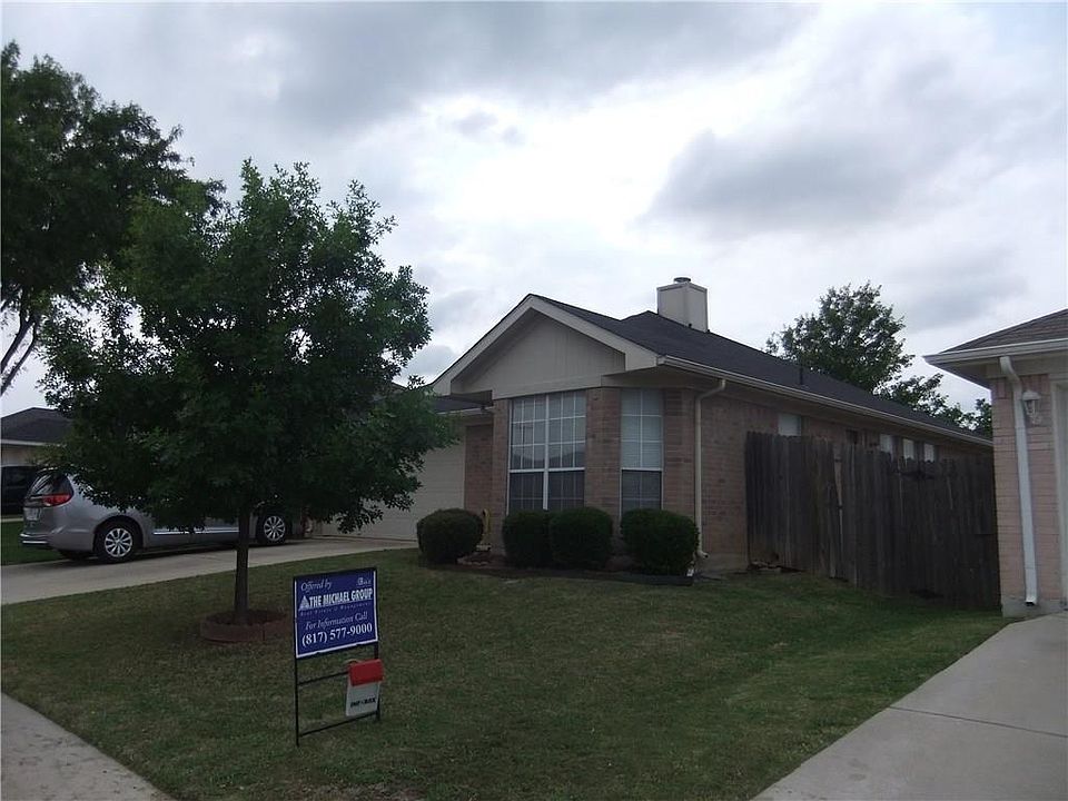 2nd image of 733 Ponselle Dr
