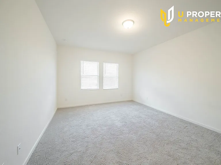 808 Juniper St — Photo 15