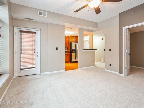 5th image of 855 E 22nd St APT 109
