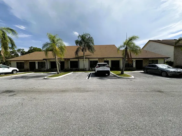 1040 PARKSIDE GREEN Drive #C, Greenacres, FL 33415