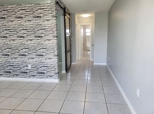 7221 Venetian St APT 11, Hollywood, FL 33023