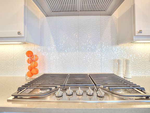 Kitchen - Tiffany Petroglyph Estates