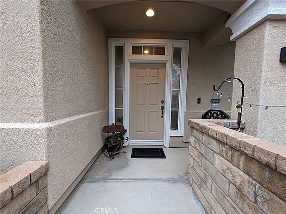 2nd image of 27976 Trillium Ln
