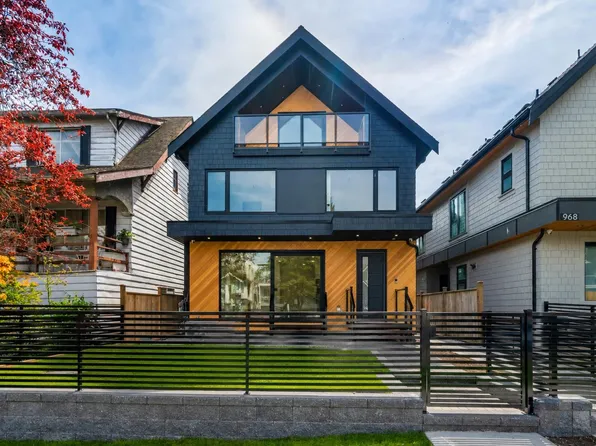 950 W 17th Ave #1, Vancouver, BC V5Z 1V4
