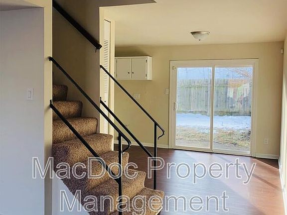 3rd image of 118 Hickok Cir