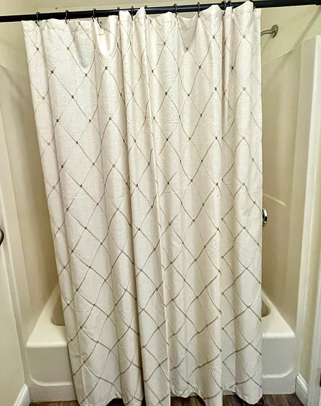 Second Bathroom's Tub & Shower