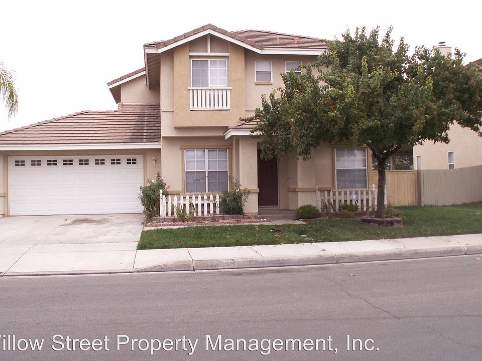 1st image of 44840 Muirfield Dr