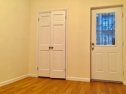 Rented by NYLA Realty | media 16