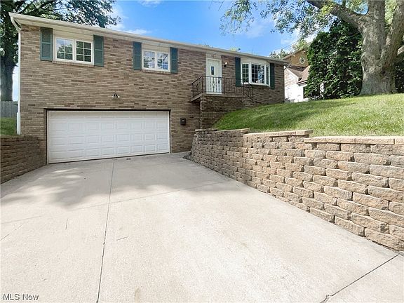 2nd image of 384 Roosevelt Dr