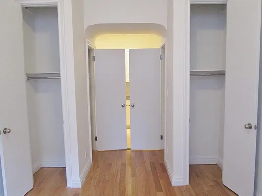 Rented by Keller Williams NYC | media 23