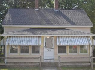 41 Snowling Rd, Uxbridge, MA 01569