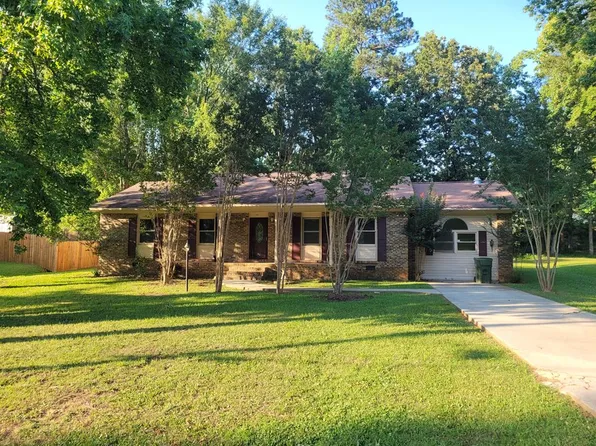 136 Avondale Rd, Greenwood, SC 29649