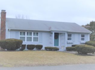 12 Gloria St, Bristol, RI 02809