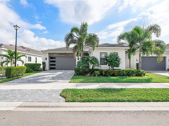 4th image of 7326 Estero Drive