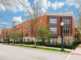 730 W 15th St, Chicago, IL 60607