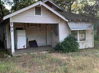 707 E Duval St, Troup, TX 75789