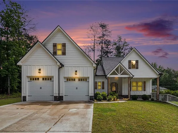 5008 Monticello Dr, Villa Rica, GA 30180