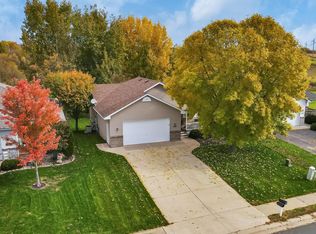 1206 Leo Ln, Buffalo, MN 55313