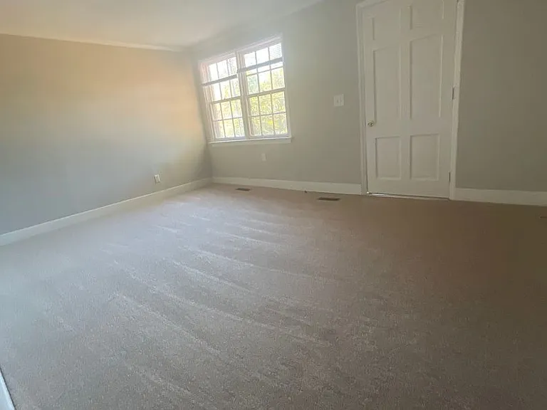 706 N Horner Blvd — Photo 8