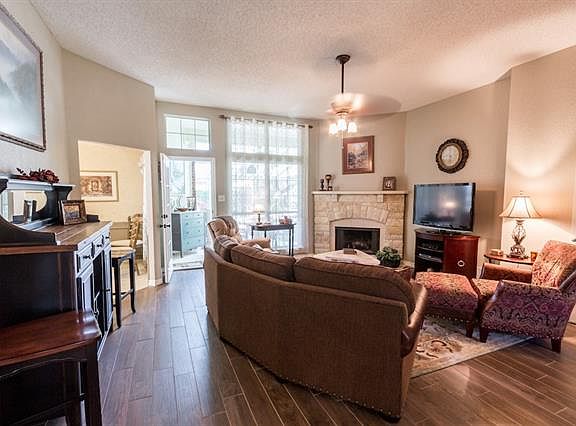 5th image of 1010 Granview Dr