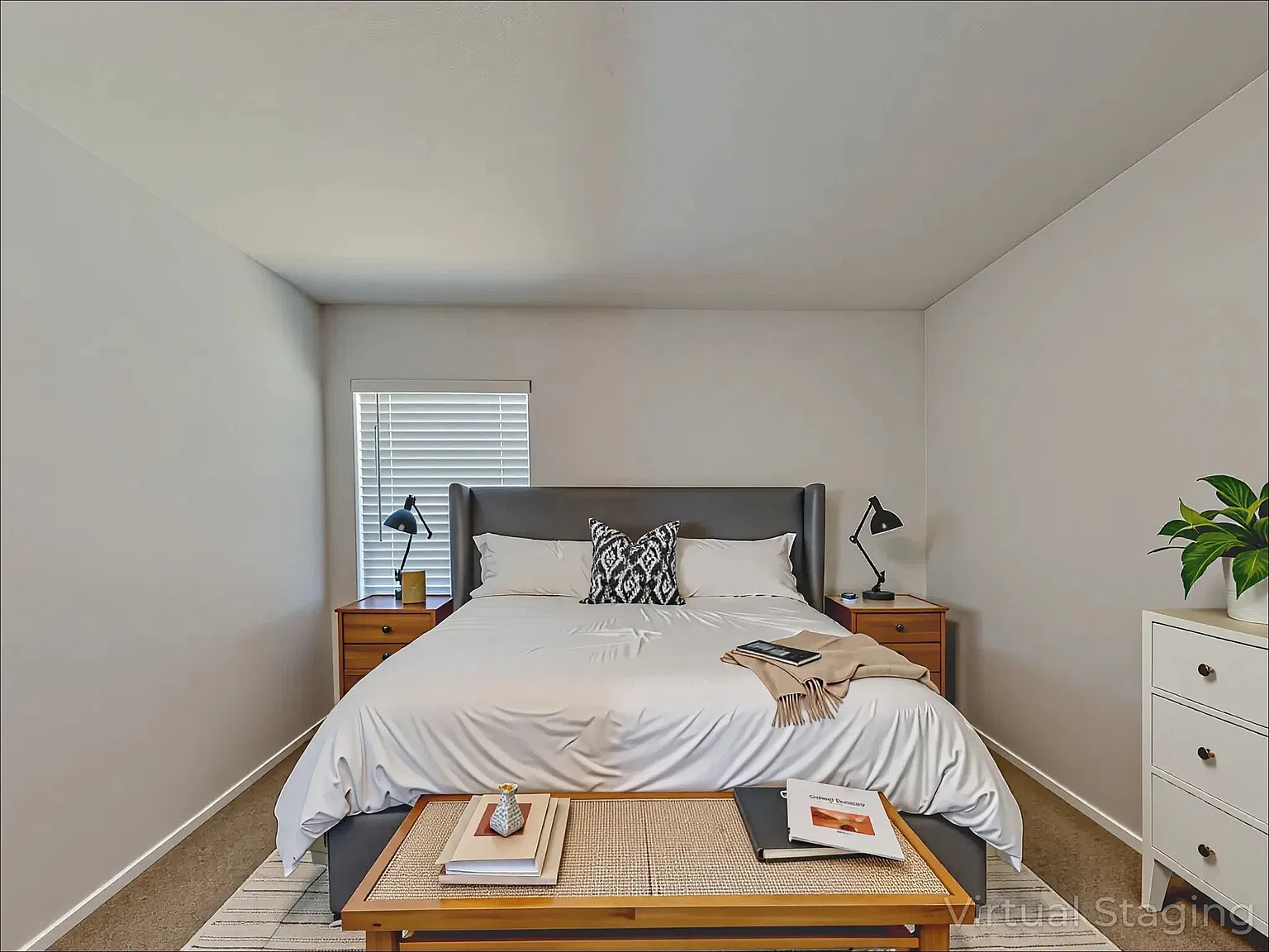 4 bed, 2.0 bath, 1300 sqft, $1,645 — Photo 3