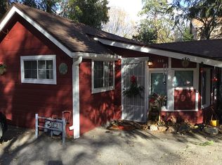 395 Tetley Ln, Crestline, CA 92325