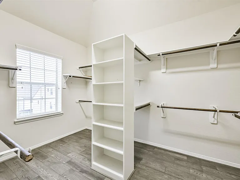1504 Peyton Oaks Pl — Photo 31