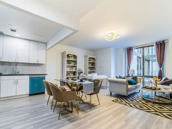 144-27 Sanford Avenue image 4 of 16