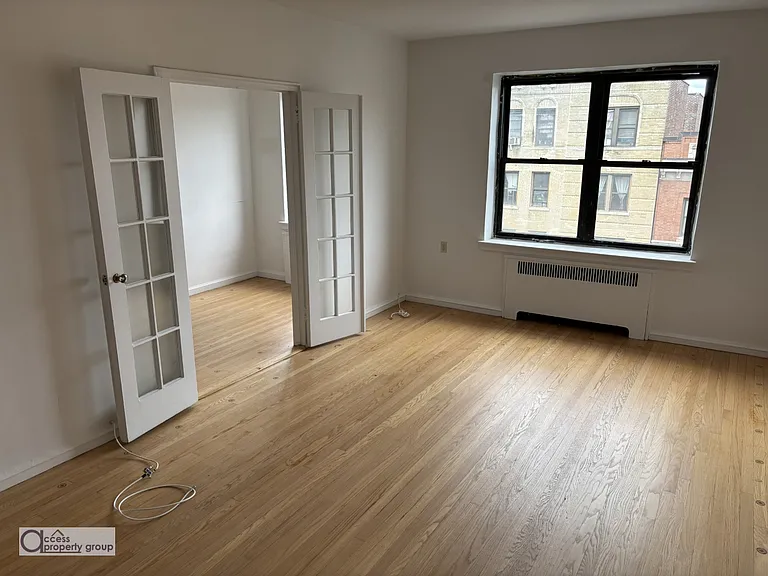 251 Seaman Ave #6G — Photo 2