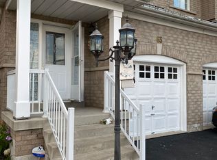63 Rotunda St, Brampton, ON L6X 5E3