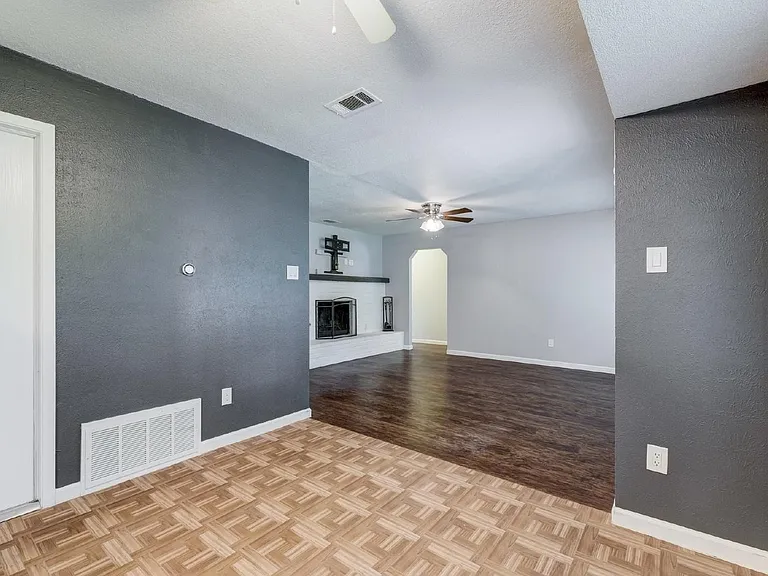 5010 Joshua Ct — Photo 10