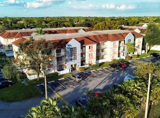18870 NW 57th Ave APT 305, Hialeah, FL 33015