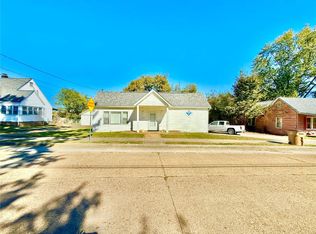 206 W Marvin Ave, Fredericktown, MO 63645