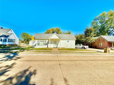 206 W Marvin Ave, Fredericktown, MO, 63645