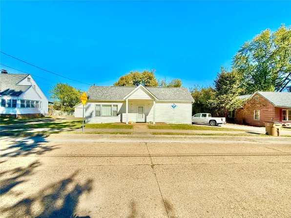 206 W Marvin Ave, Fredericktown, MO 63645