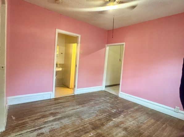 san-antonio-texas-169351408 picture