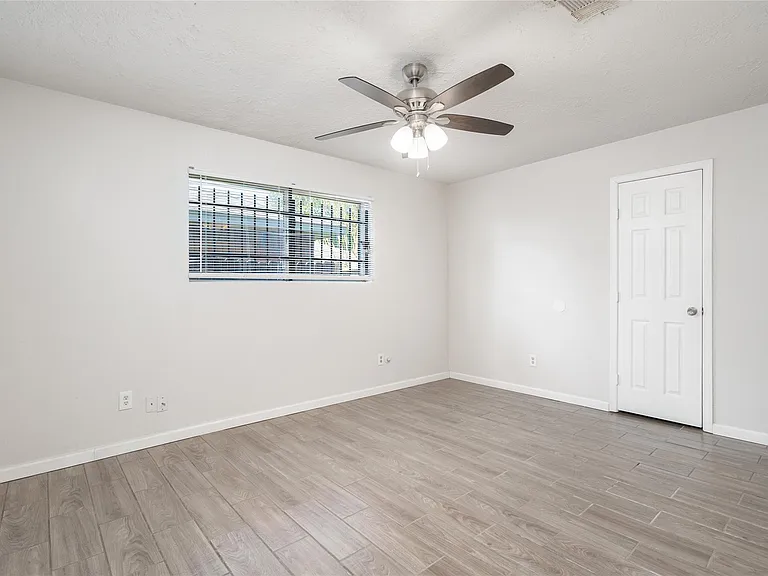 5411 Ingomar Way — Photo 9