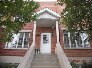 2604 W Warren Blvd, Chicago, IL 60612