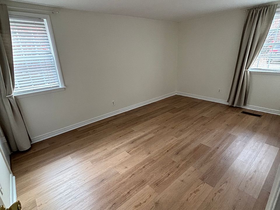 2nd image of 10804 Gifford Ave #1